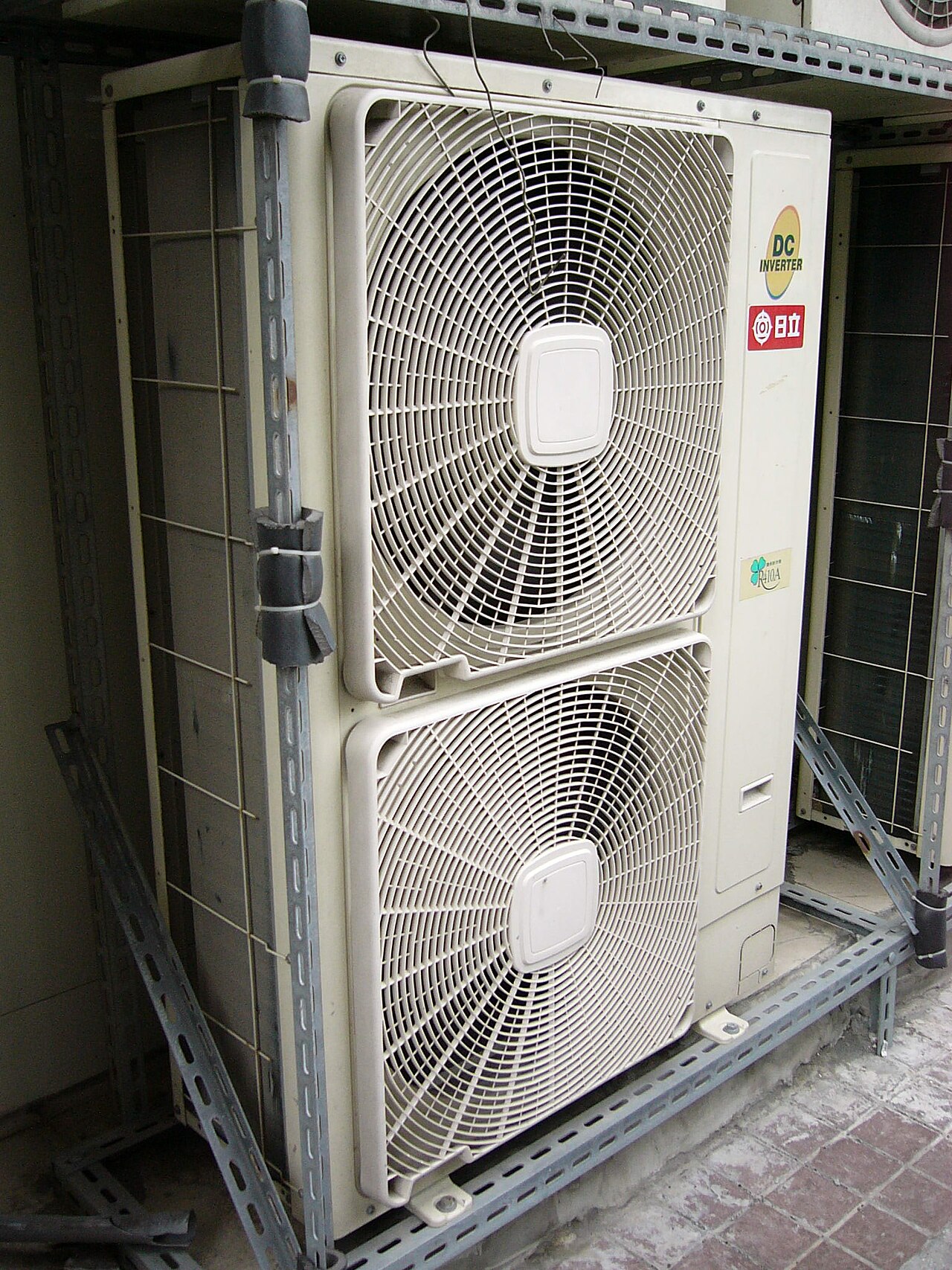How to Keep Your Outdoor Unit Clear of Debris